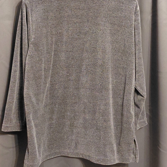 Liz Claiborne Heather Gray V-Neck Sweater LizSport - Picture 3 of 4